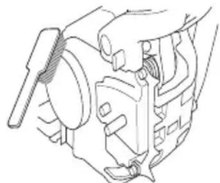 HUSQVARNA 472 - Freno della catena con protezione anticontraccolpo - 3