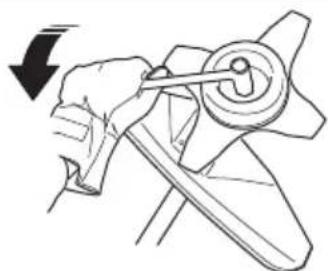 HUSQVARNA 553RBX - To attach and remove the locknut - 2