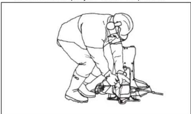 HUSQVARNA 553RBX - To start the engine - 4