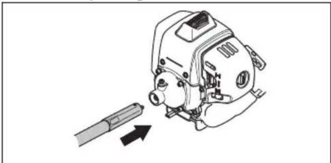 HUSQVARNA 553RBX - Montar o eixo motriz flexivel - 2