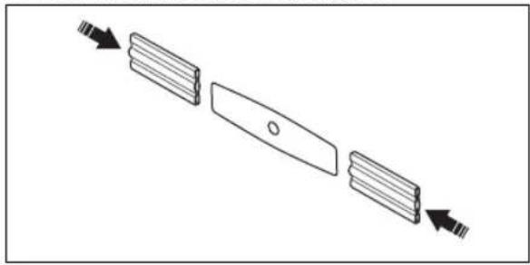 HUSQVARNA 531RS - To install the 2-teeth blade in the guard - 1