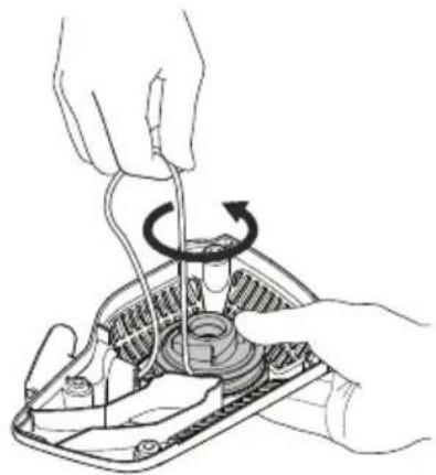 HUSQVARNA T525 - Changing a broken or worn starter cord - 4