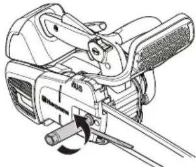 HUSQVARNA T525 - Esticamento da corrente - 4
