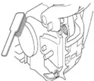 HUSQVARNA T525 - Travão de corrente com protector anti-retrocesso - 3