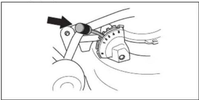 HUSQVARNA R 112C5 - Uporaba izdelka, {15} - 2