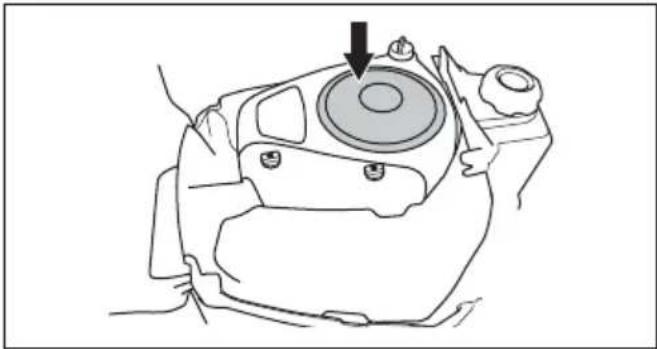 HUSQVARNA R 112C5 - Pour nettoyer la prise d'air froid du moteur, (R 115C) - 3