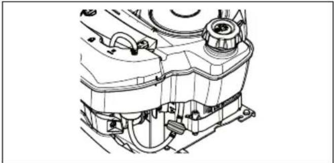 HUSQVARNA R 112C5 - So tauschen Sie den Kraftstofffilter aus - 2