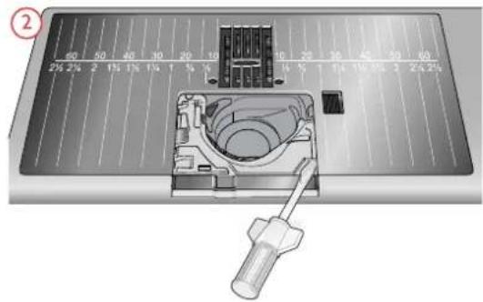 PFAFF Performance Icon - Changement de boitier de canette - 4