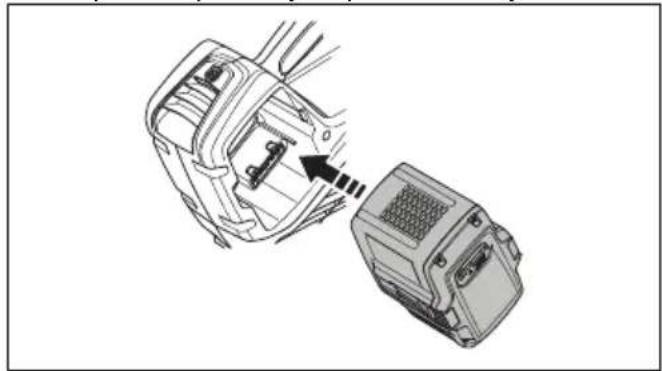 HUSQVARNA 320iB Mark II - Vstavitev baterije v izdelek - 2