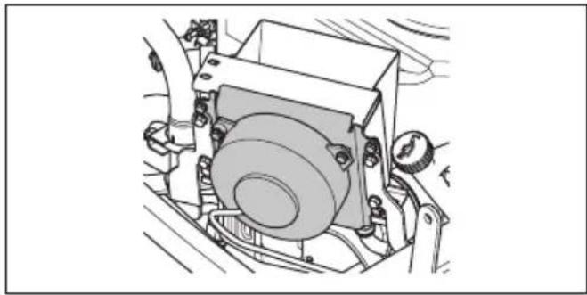 HUSQVARNA P 524EFI - So reinigen Sie den Hydraulikölkühler - 1