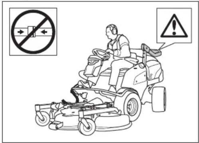 HUSQVARNA P 535HX - Het kantelbeveiligingsystem (ROPS) in- en uitschakelen - 3