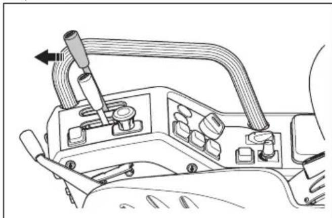 HUSQVARNA P 535HX - Pour abaisser le carter de coupe en position libre - 1