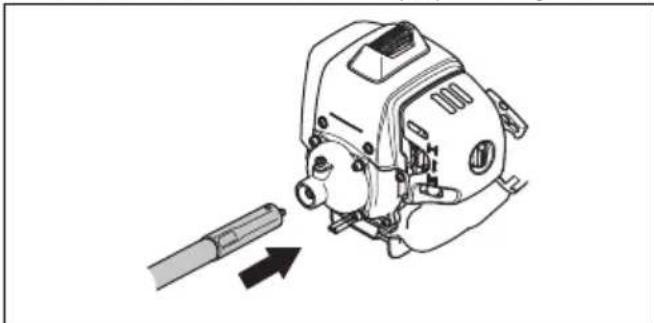HUSQVARNA 543 RBX - Montaggio dell'albero di trasmissione flessibile - 2