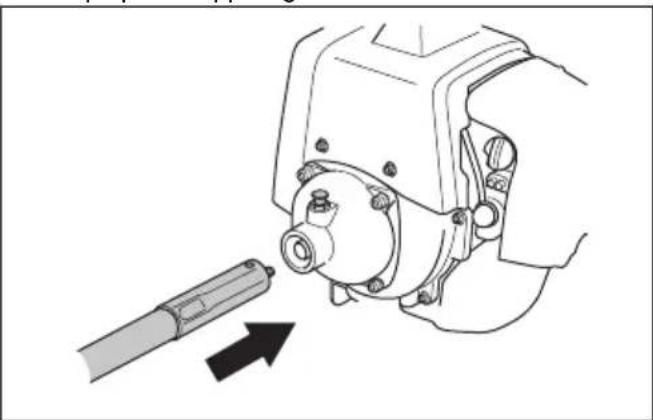 HUSQVARNA 543 RBX - De flexibele aandrijfas smeren - 5