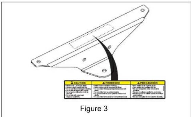 STIGA ZT 3107 T - Coller la décalcomanie de sécurité sur la Plaque d'attelage - 1