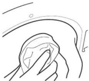 HOOVER HNF6127 - Cleaning the soap dispenser - 3