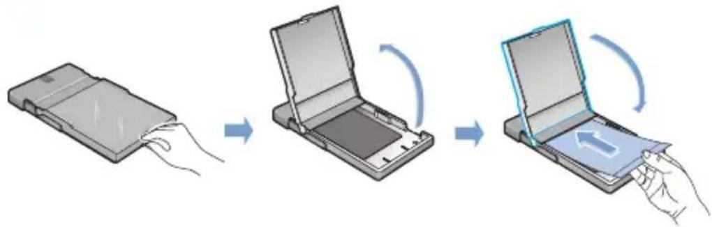 SAMSUNG SPP2040 - Ouvrez la cassette à papier. Chargez le papier, face brillante vers le haut. Veillez à ce qu'il soit bien à plat puis reference le couvercle. - 1