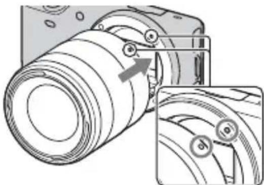 SONY Alpha NEX5K - Montaggio/rimozione dell'obiettivo - 2