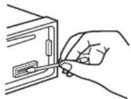 SONY CDXS2210X - Cleaning the connectors - 1