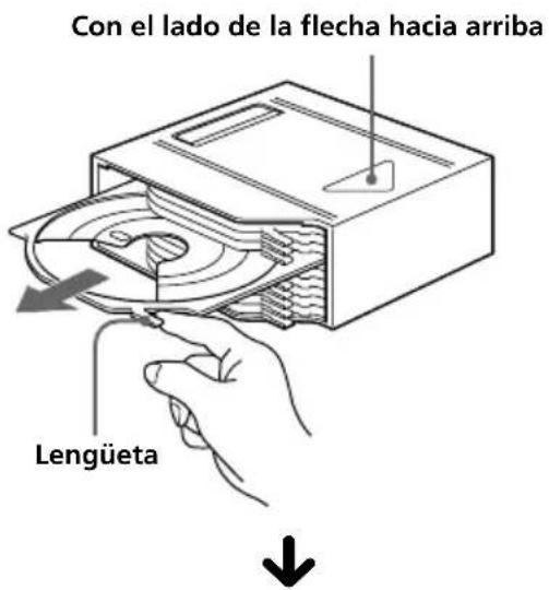 Con el lado de la flecha hacia arriba Lengüeta