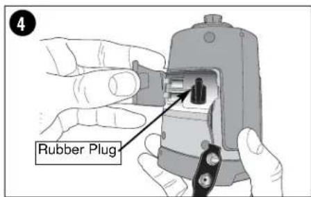 BLACK & DECKER BDL310S - Installing the Battery - 1