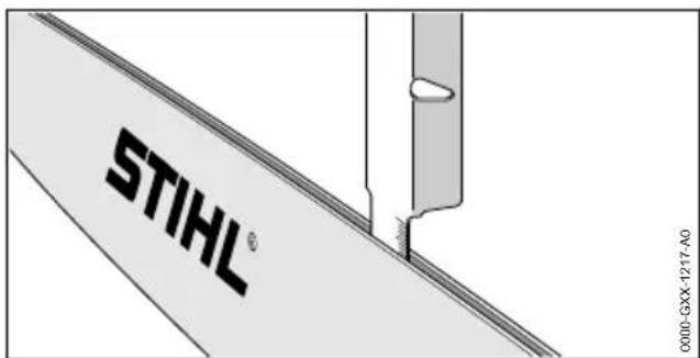 STIHL MSA 161 T - Checking the Guide Bar - 1