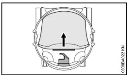 STIHL SE 62 - Svuotamento del contenitore - 1