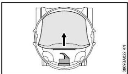 STIHL SE 62 - Reservoir legen - 1