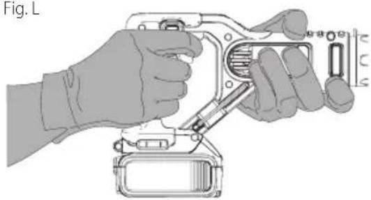 DEWALT DCS491 - Posición adecuada de las manos (Fig. L) - 1