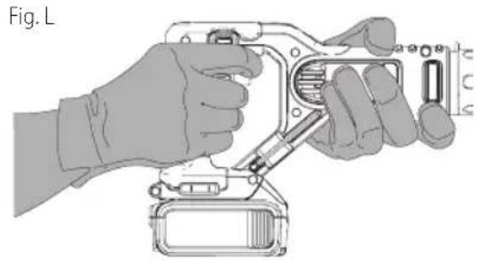 DEWALT DCS491 - Position correcte des mains (Fig. L) - 1
