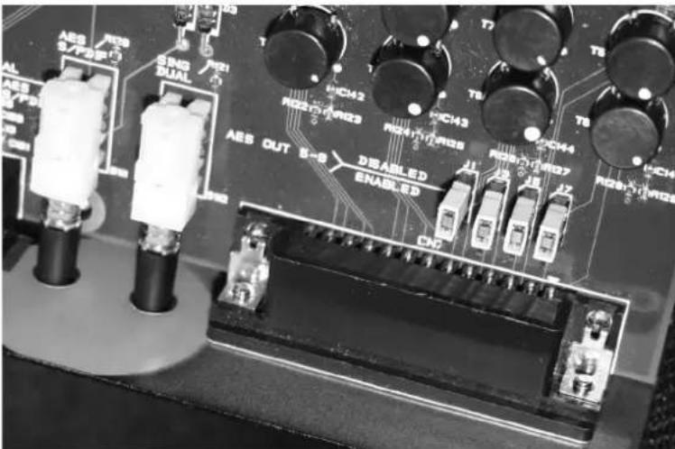 FOCUSRITE ISA 828 - Positions des cavaliers de carte numérique - Désactivation des sorties AES 5-8 - 2