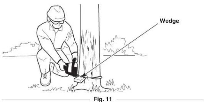 REMINGTON RM1425 - Step 3: Making the Felling Back Cut - 5