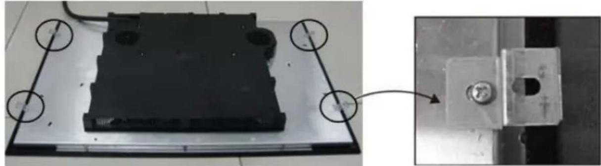 HOOVER HIE844SB1 - Ajuste de la posicion de las abrazaderas - 1