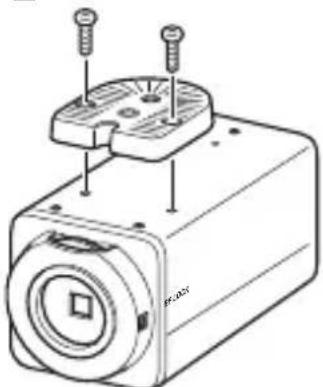 JVC TKC9511EG - Montaje del soporte de montaje de la CAMERA en la parte superior de la misma - 2