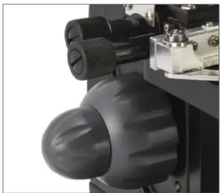 CELESTRON TetraView - VIEWING A SPECIMEN - 2