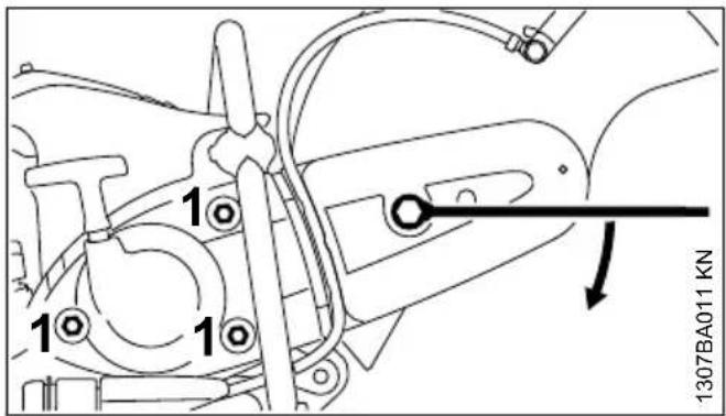 STIHL TS 480i - Keilrippenriemen spannen - 2