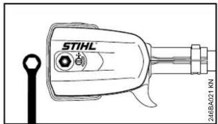 STIHL HT 133 - Zaagblad en zaagketting monteren - 1