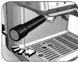 ROWENTA Grind & Infuse Compact 1018 - INSERTING THE PORTAFILTER - 1