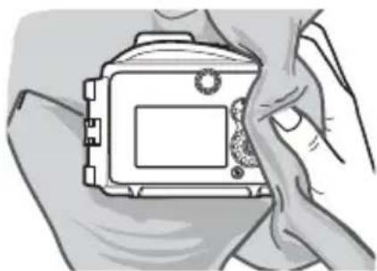 NIKON WPN3 - Wipe dry. - 1