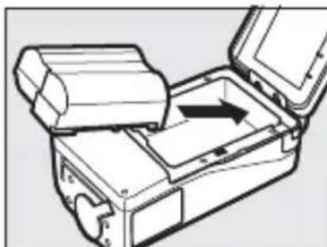 NIKON UT1 - Insertion de l'accumulateur - 2