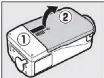 NIKON UT1 - Insertion de l'accumulateur - 1