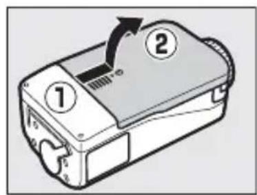 NIKON UT1 - Insertion de l'accumulateur - 1