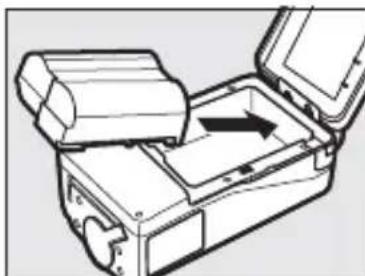 NIKON UT1 - Insertion de l'accumulateur - 2