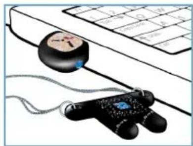 PHILIPS Swarovski FM02SW00 - Collegamento della chiave di memoria USB al computer - 2