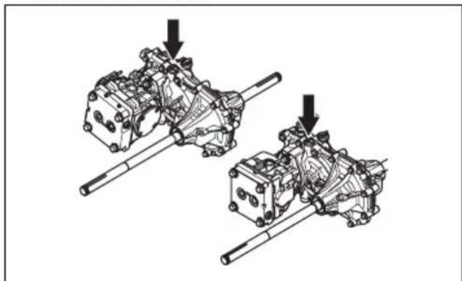 HUSQVARNA P 525DX - Pour contrôler le niveau d'huile de transmission - 1