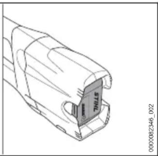 STIHL HLA 86 - Accu plaatsen - 2