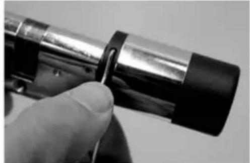 Burg Wächter secuENTRY 5700 - Vervanging van de batterijen van de secuENTRYcilinder - 1