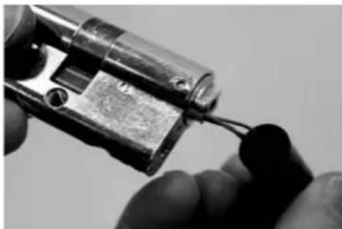 Burg Wächter secuENTRY 5700 - Lors du montage procédez comme suit : - 10