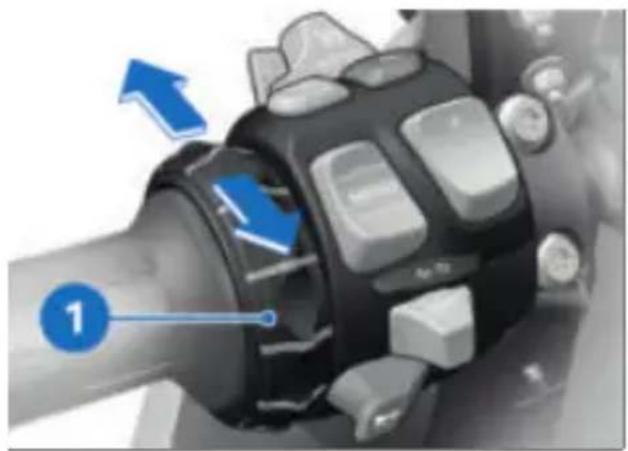 BMW S 1000 RR (2022) - Déplacer le curseur dans les listes - 1