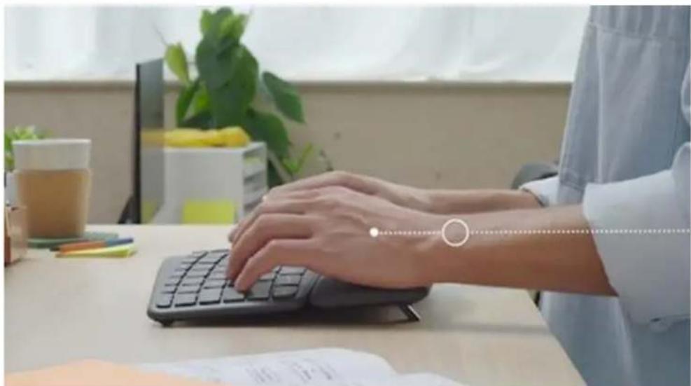 LOGITECH ERGO K860 - La structure scindée en deux - 2
